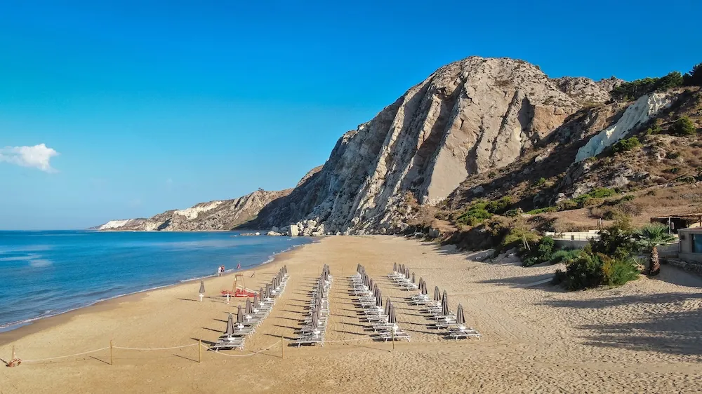 Cala Manbrù beach club