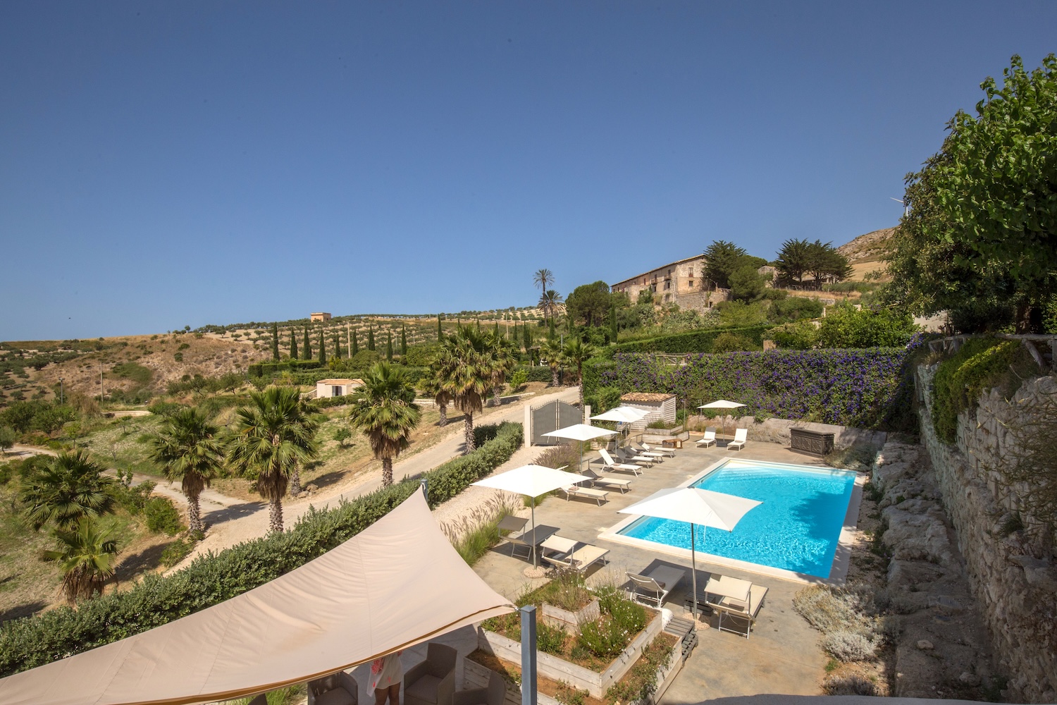 Piscina panoramica con vista